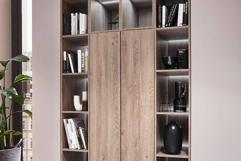 eleganter Schrank mit Beleuchtung | Miwela